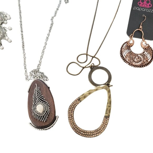 New Lot of 8 Paparazzi Jewelry Necklaces Earrings Boho Minimalistic Silver Gold - Picture 4 of 14